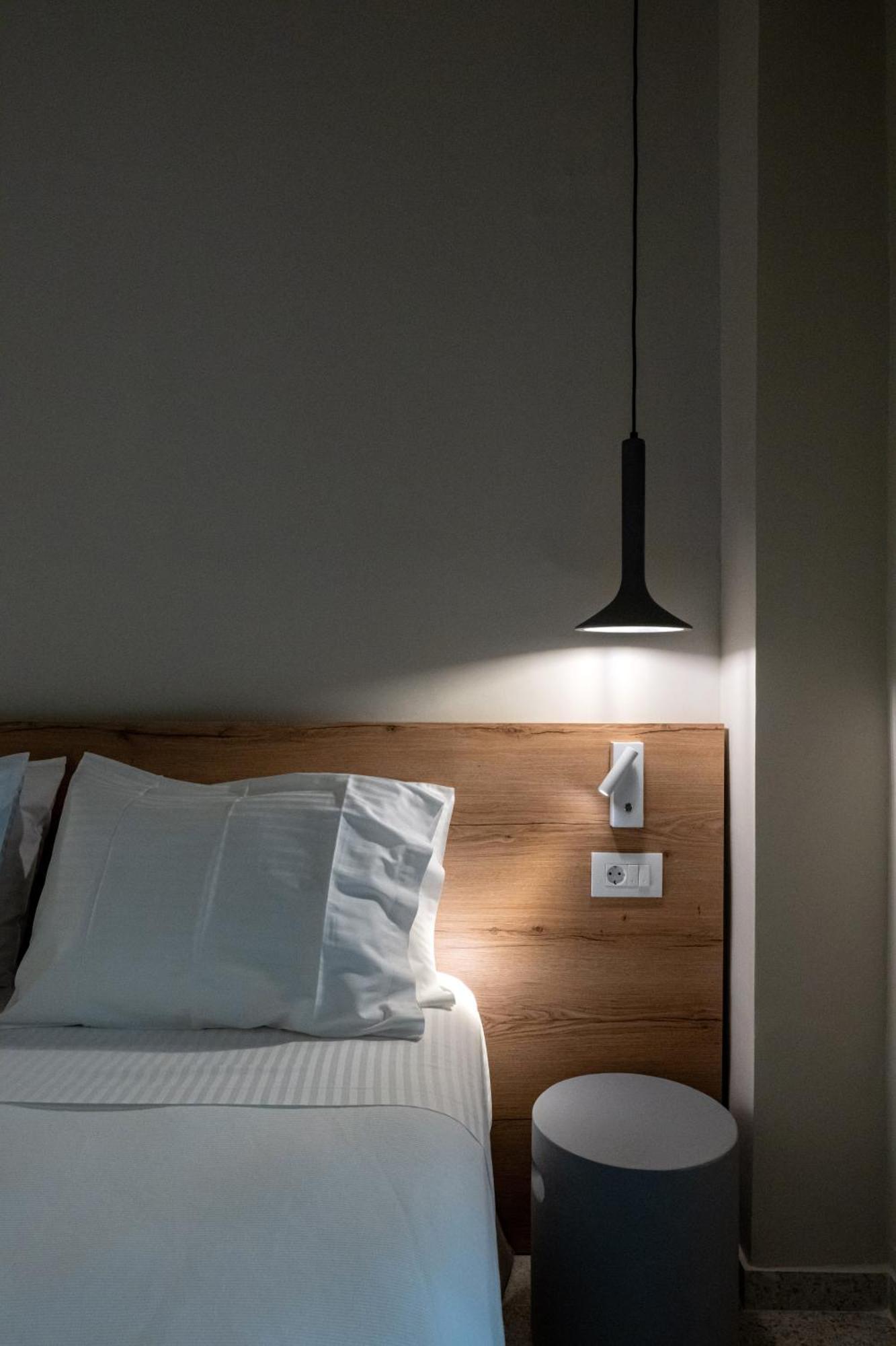 Asklipiou Cube - Kalamata Mediterranean Suites Dış mekan fotoğraf