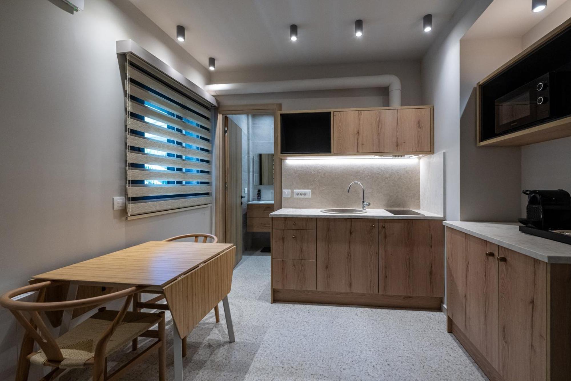 Asklipiou Cube - Kalamata Mediterranean Suites Dış mekan fotoğraf
