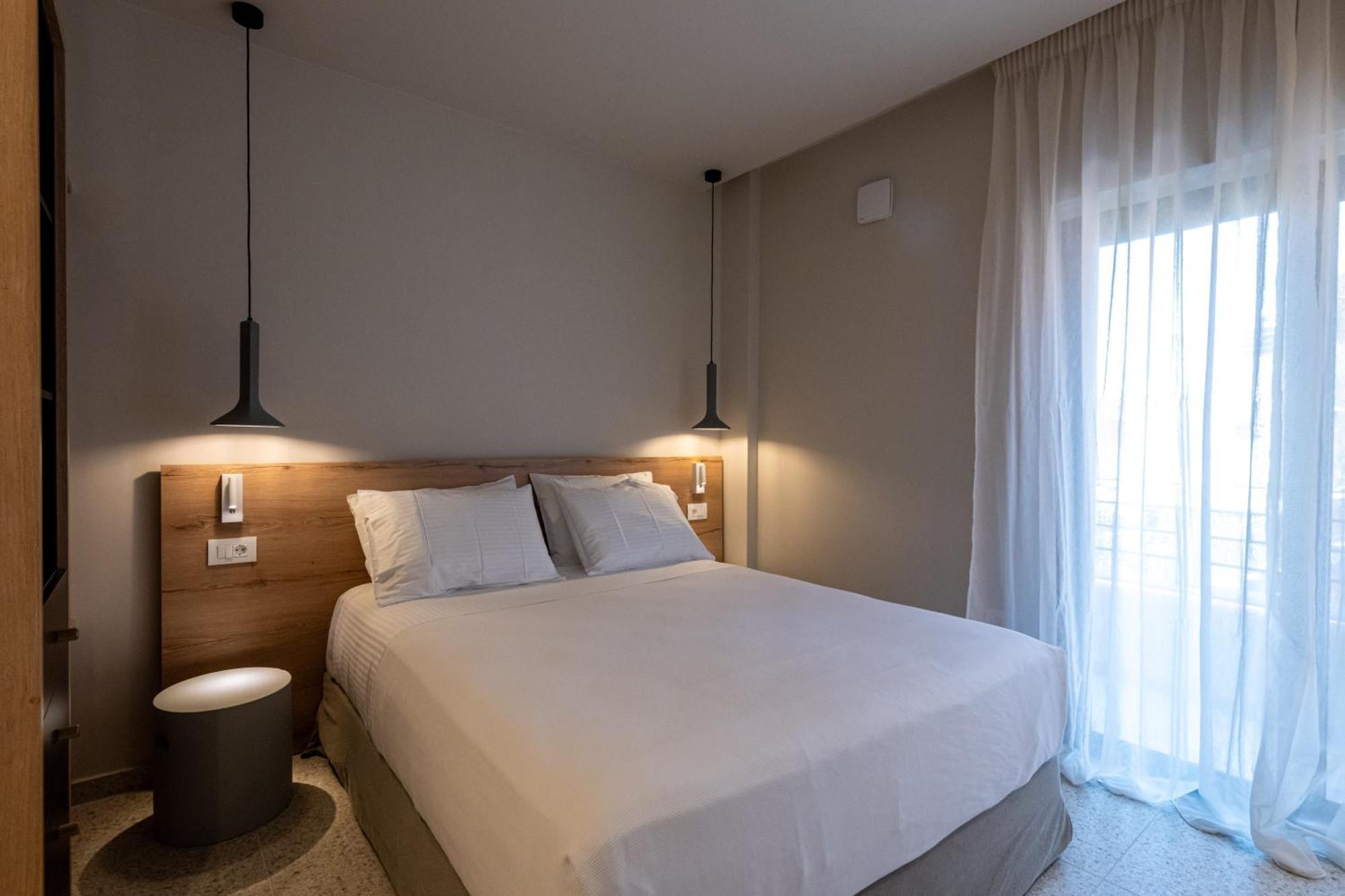 Asklipiou Cube - Kalamata Mediterranean Suites Dış mekan fotoğraf
