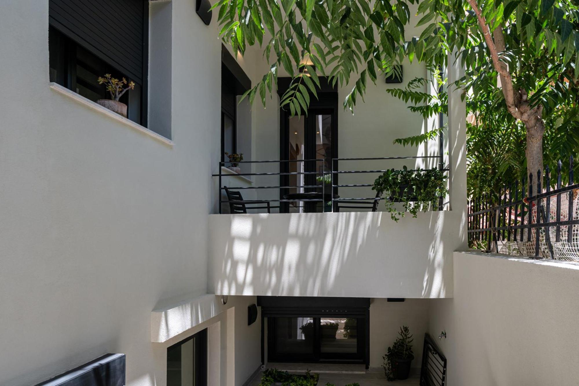 Asklipiou Cube - Kalamata Mediterranean Suites Dış mekan fotoğraf
